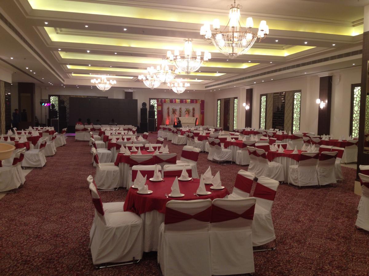 Continent Hotel Nawanshahr Nawāshahr Exterior foto